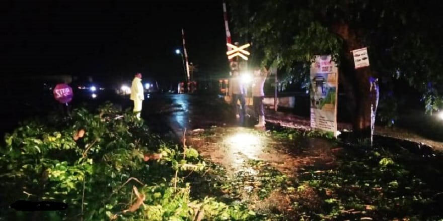 Angin Puting Beliung Di Brebes